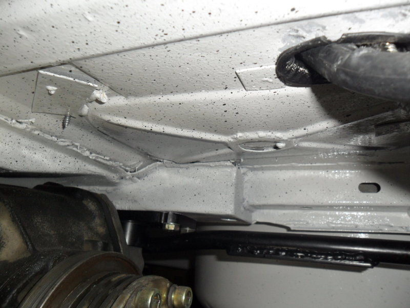 traverse pont arriere (2).JPG