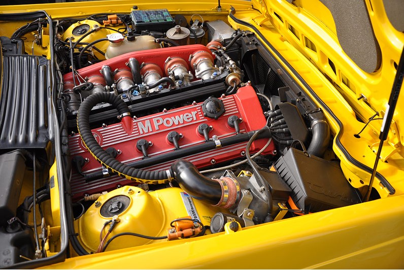 M635 JAUNE MOTORS.jpg