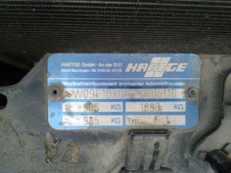 Mercedes-W124-Hartge-BMW-06.jpg